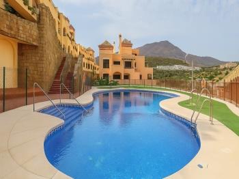 Apartamento Doña Lucia Resort - Апартаменты в Estepona
